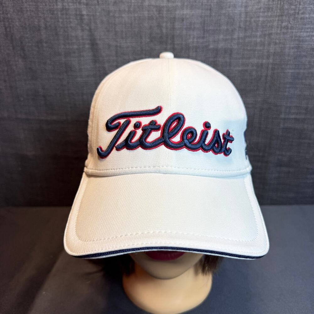 Titleist PRO V1 US Flag Stretch Fit Cap OSFM Golf Hat